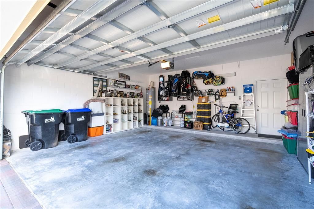 En Venta: $459,000 (3 camas, 3 baños, 2032 Pies cuadrados)