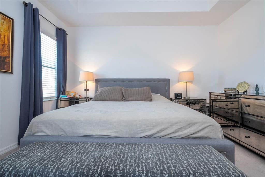 En Venta: $459,000 (3 camas, 3 baños, 2032 Pies cuadrados)