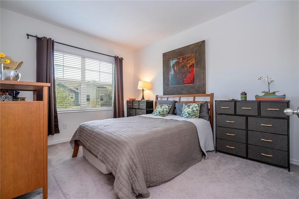 En Venta: $459,000 (3 camas, 3 baños, 2032 Pies cuadrados)