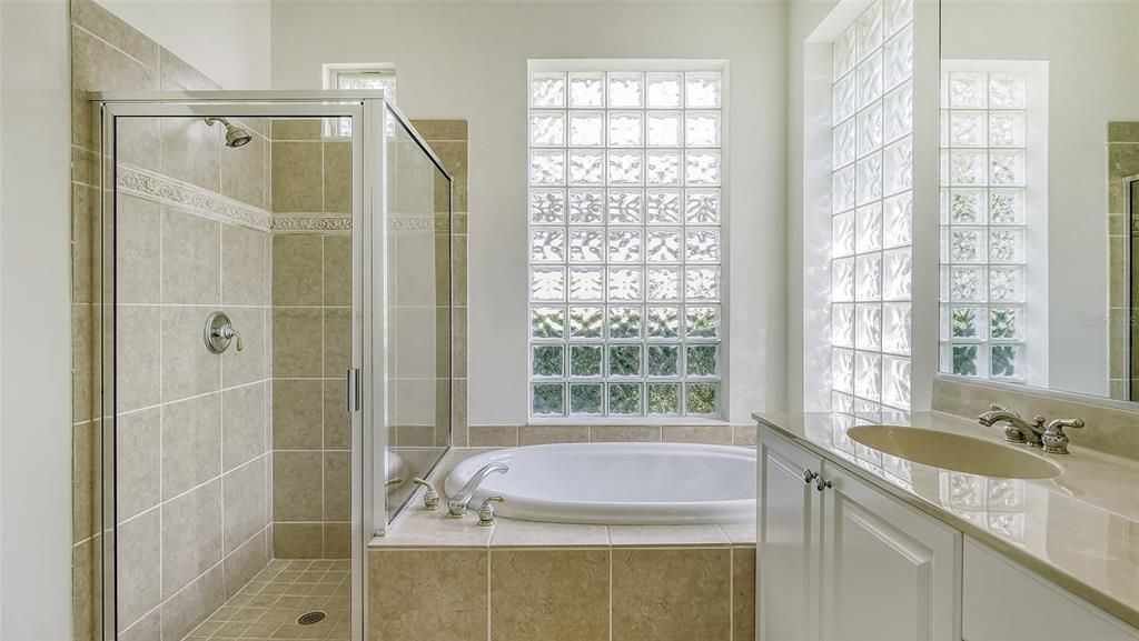 В аренду: $3,200 (2 спален, 2 ванн, 1752 Квадратных фут)