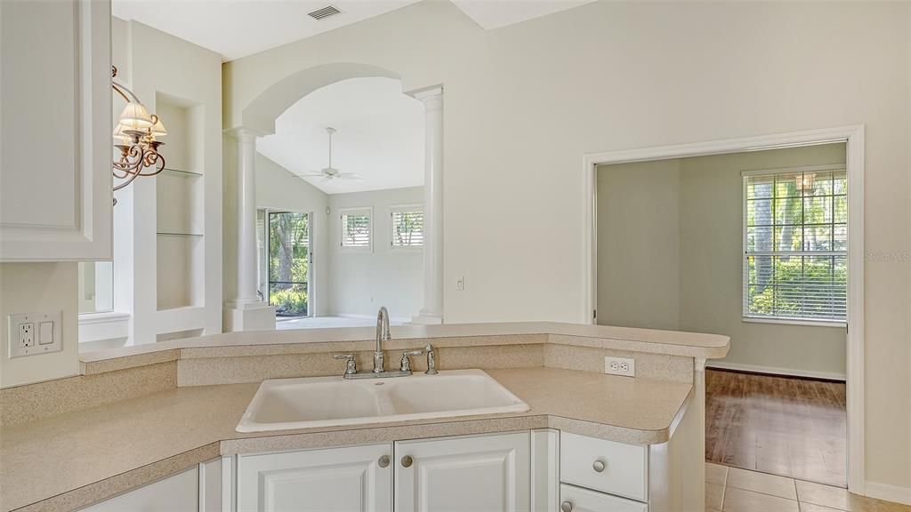 В аренду: $3,200 (2 спален, 2 ванн, 1752 Квадратных фут)