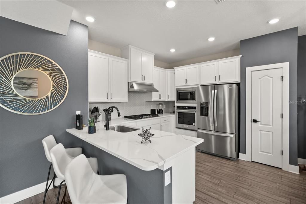 For Sale: $438,888 (4 beds, 2 baths, 2089 Square Feet)