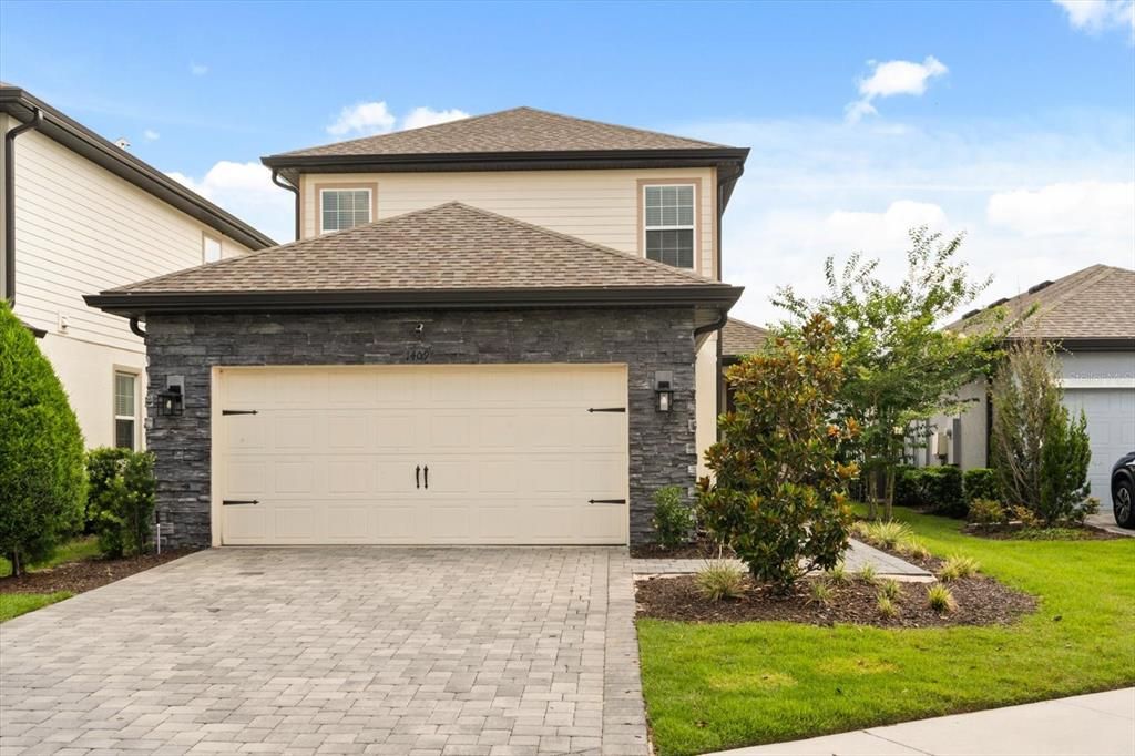 For Sale: $438,888 (4 beds, 2 baths, 2089 Square Feet)