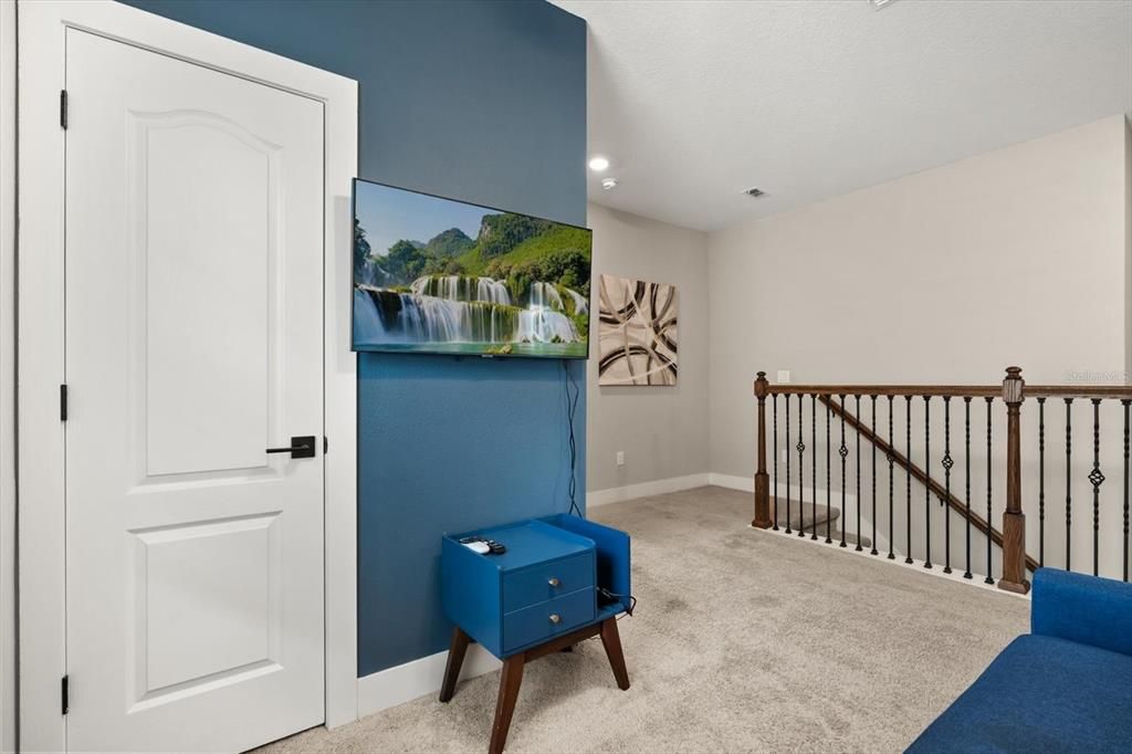 For Sale: $438,888 (4 beds, 2 baths, 2089 Square Feet)