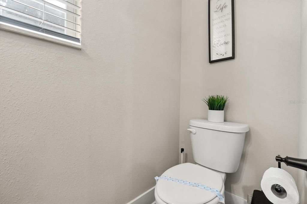 For Sale: $438,888 (4 beds, 2 baths, 2089 Square Feet)