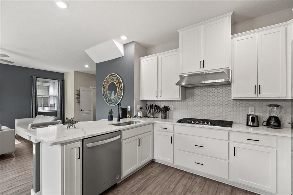 For Sale: $438,888 (4 beds, 2 baths, 2089 Square Feet)