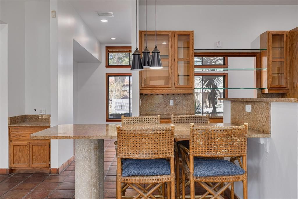 For Sale: $2,599,999 (5 beds, 3 baths, 4066 Square Feet)