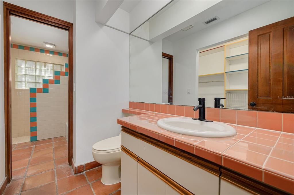 For Sale: $2,599,999 (5 beds, 3 baths, 4066 Square Feet)