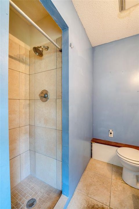 For Sale: $199,900 (4 beds, 3 baths, 1716 Square Feet)