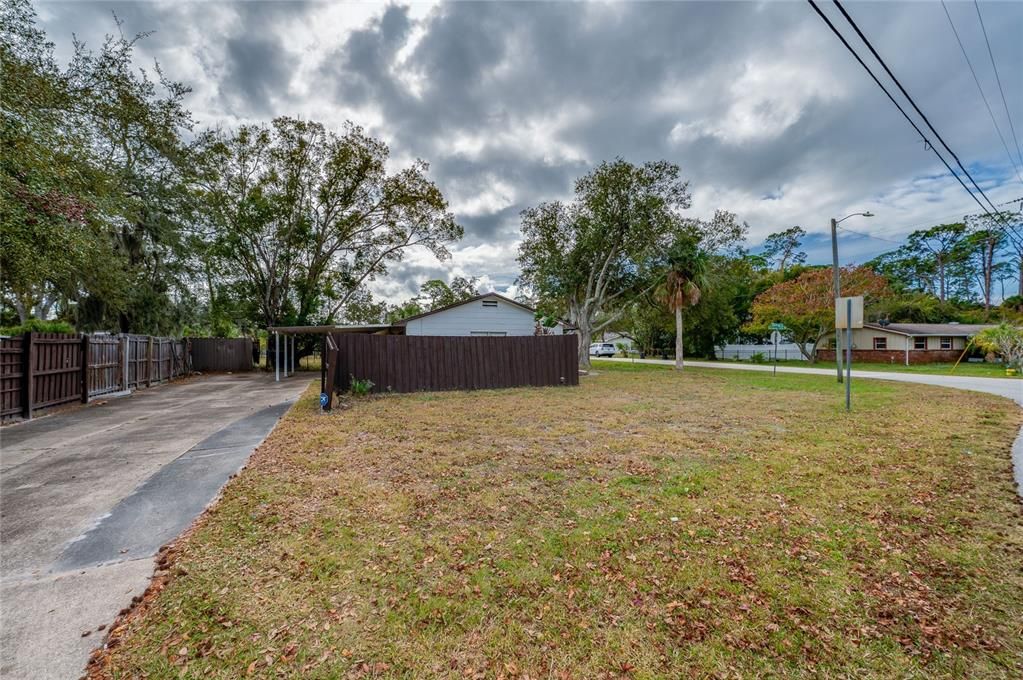 For Sale: $199,900 (4 beds, 3 baths, 1716 Square Feet)