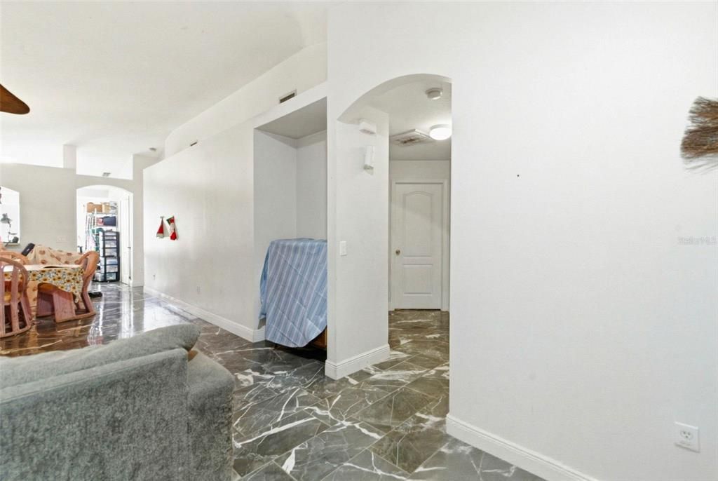 En Venta: $350,000 (3 camas, 2 baños, 1296 Pies cuadrados)