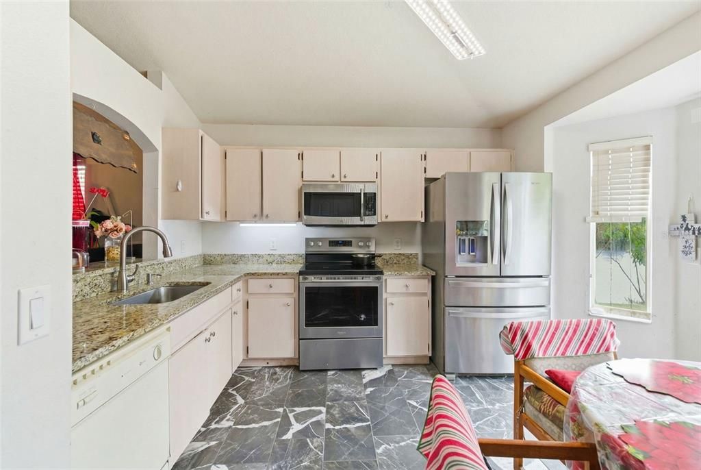 En Venta: $350,000 (3 camas, 2 baños, 1296 Pies cuadrados)