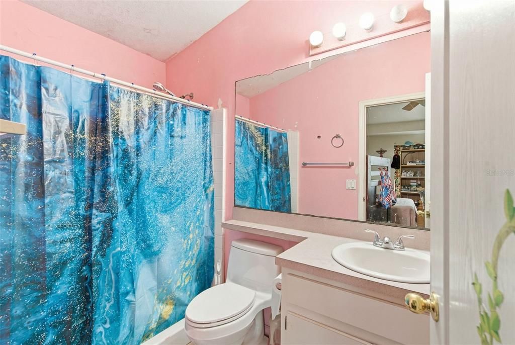 En Venta: $350,000 (3 camas, 2 baños, 1296 Pies cuadrados)