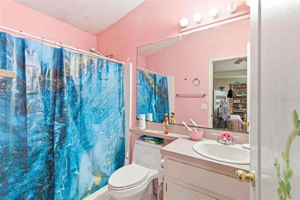 En Venta: $350,000 (3 camas, 2 baños, 1296 Pies cuadrados)