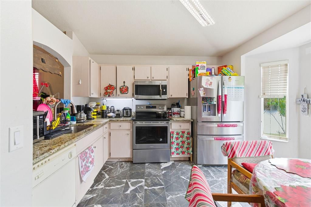 En Venta: $350,000 (3 camas, 2 baños, 1296 Pies cuadrados)