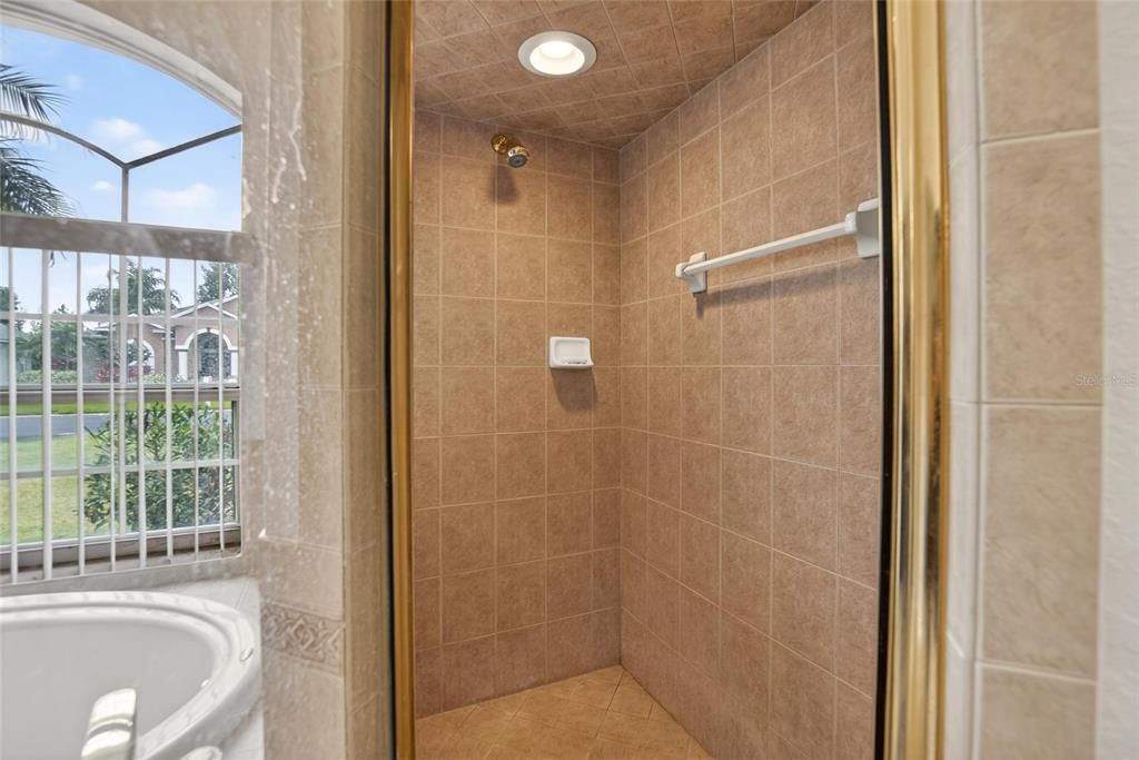 待售: $419,000 (4 贝兹, 3 浴室, 2639 平方英尺)