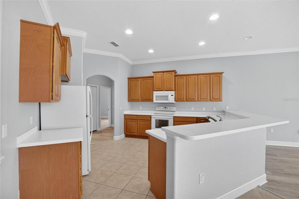 待售: $419,000 (4 贝兹, 3 浴室, 2639 平方英尺)