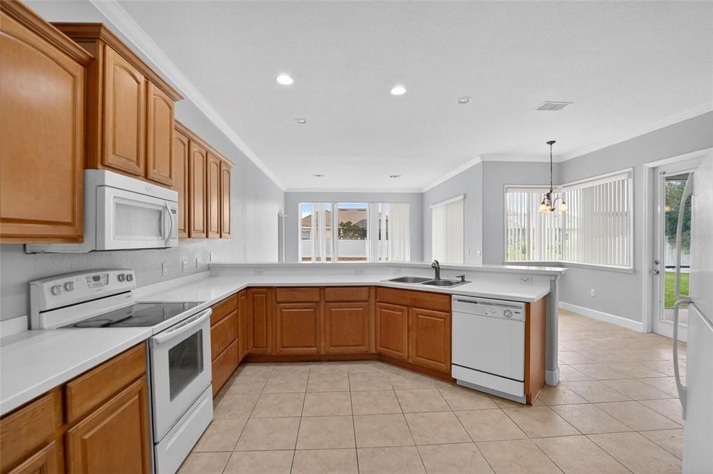 待售: $419,000 (4 贝兹, 3 浴室, 2639 平方英尺)