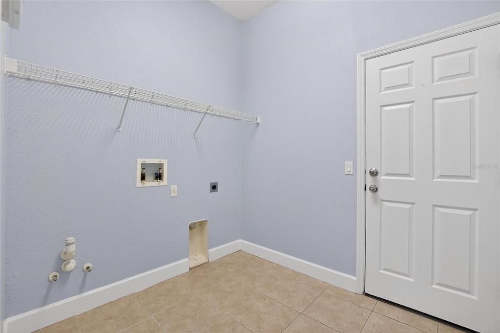 待售: $419,000 (4 贝兹, 3 浴室, 2639 平方英尺)