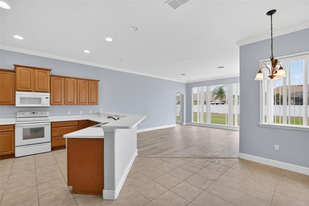 待售: $419,000 (4 贝兹, 3 浴室, 2639 平方英尺)