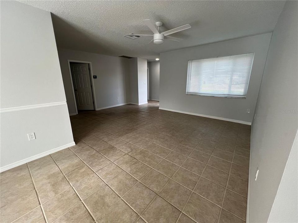 出租: $1,950 (2 贝兹, 2 浴室, 1138 平方英尺)