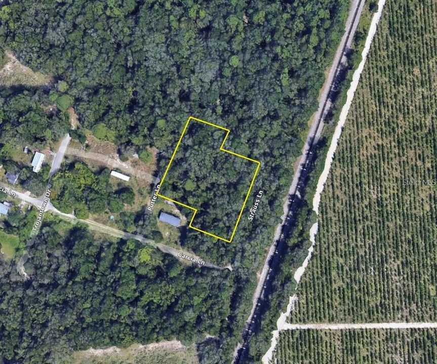 待售: $59,900 (1.50 acres)