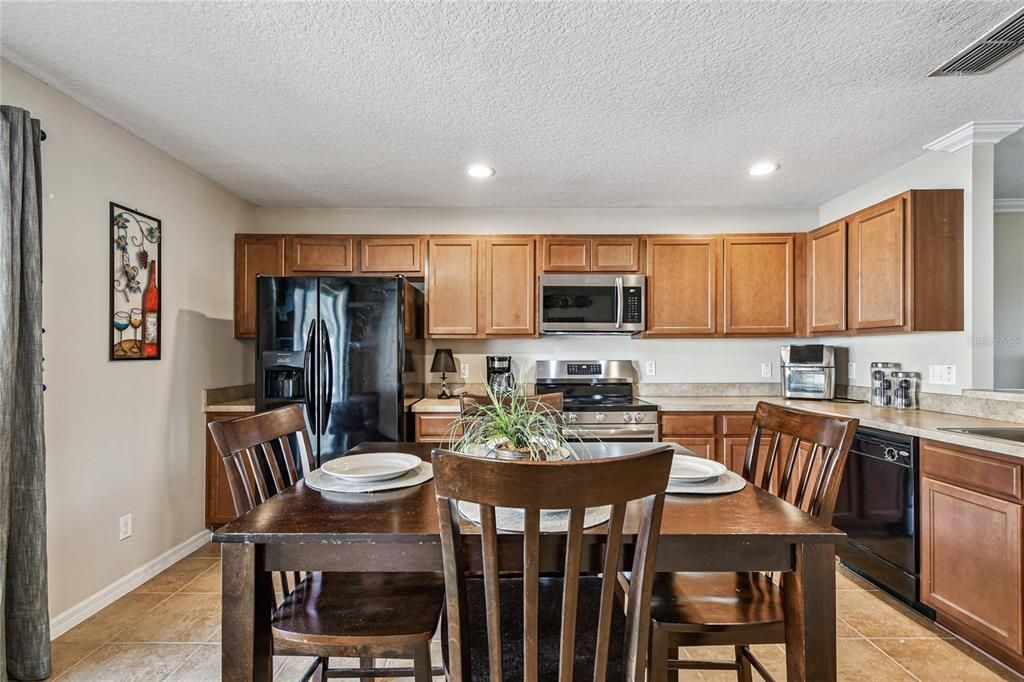 For Sale: $316,999 (3 beds, 2 baths, 1420 Square Feet)