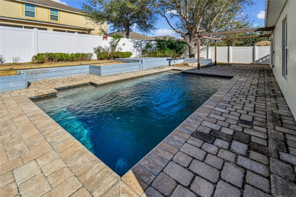 For Sale: $316,999 (3 beds, 2 baths, 1420 Square Feet)