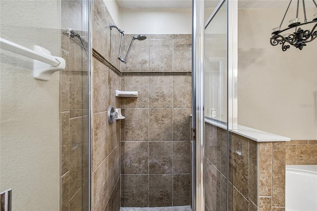 For Sale: $316,999 (3 beds, 2 baths, 1420 Square Feet)