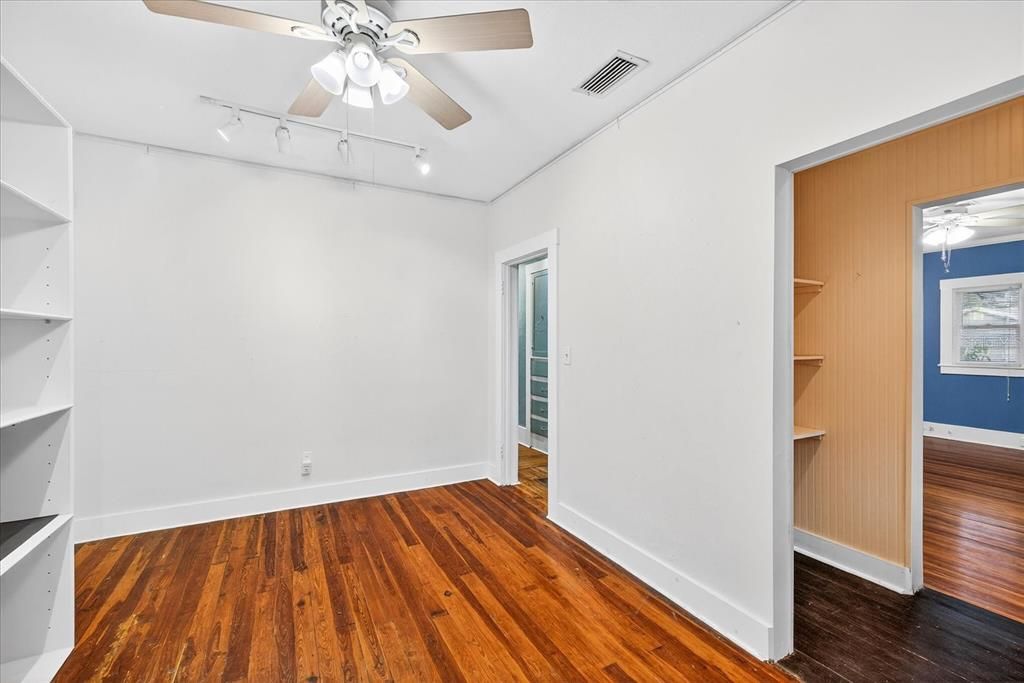 For Sale: $375,000 (2 beds, 0 baths, 1970 Square Feet)