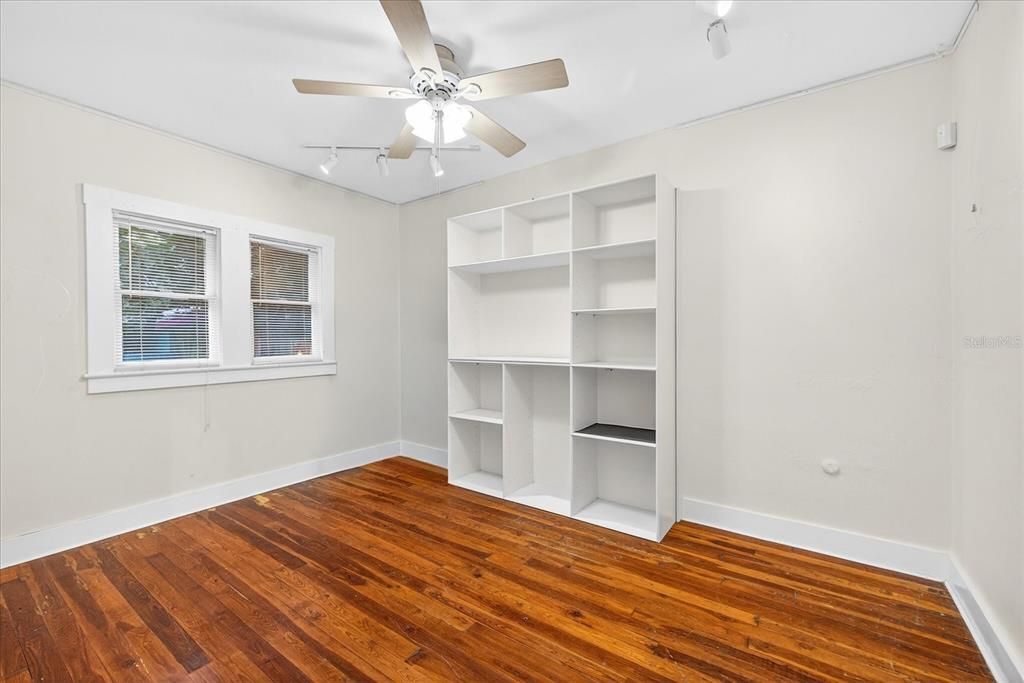 For Sale: $375,000 (2 beds, 0 baths, 1970 Square Feet)