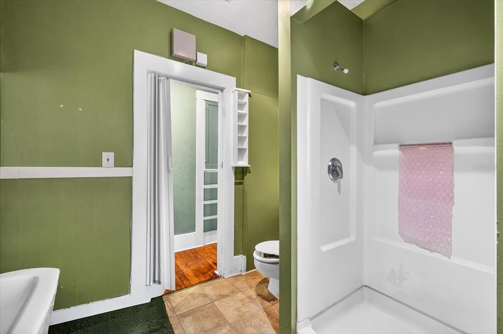 For Sale: $375,000 (2 beds, 0 baths, 1970 Square Feet)