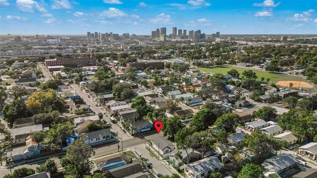 待售: $249,900 (2 贝兹, 1 浴室, 1180 平方英尺)