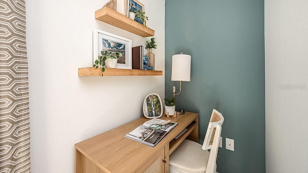 На продажу: $311,984 (2 спален, 2 ванн, 1088 Квадратных фут)