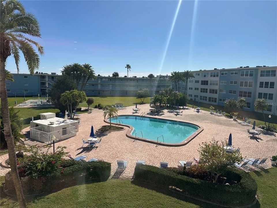 For Rent: $2,500 (2 beds, 2 baths, 1335 Square Feet)