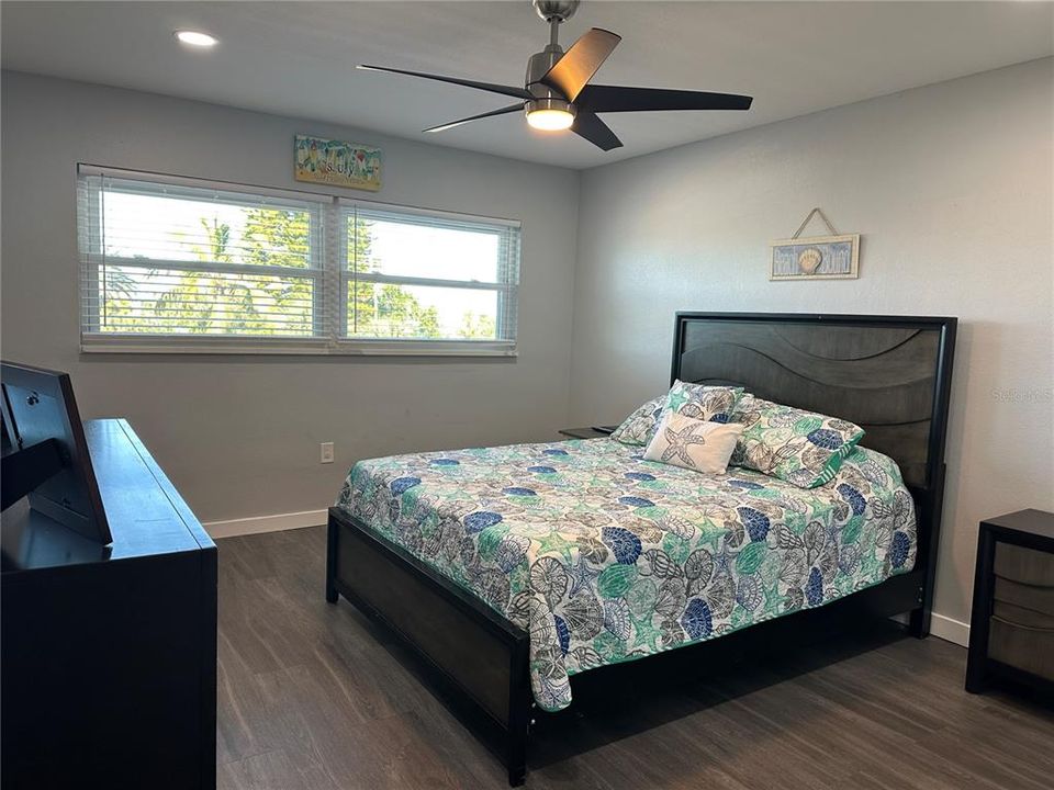 For Rent: $2,500 (2 beds, 2 baths, 1335 Square Feet)