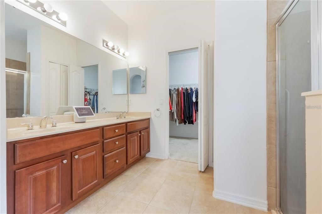 На продажу: $475,900 (3 спален, 2 ванн, 2193 Квадратных фут)