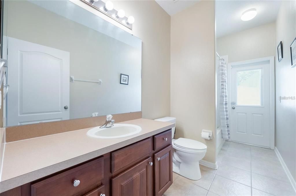 На продажу: $475,900 (3 спален, 2 ванн, 2193 Квадратных фут)