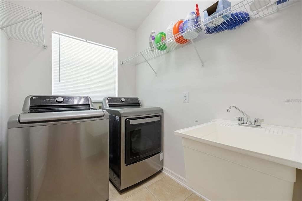 На продажу: $475,900 (3 спален, 2 ванн, 2193 Квадратных фут)