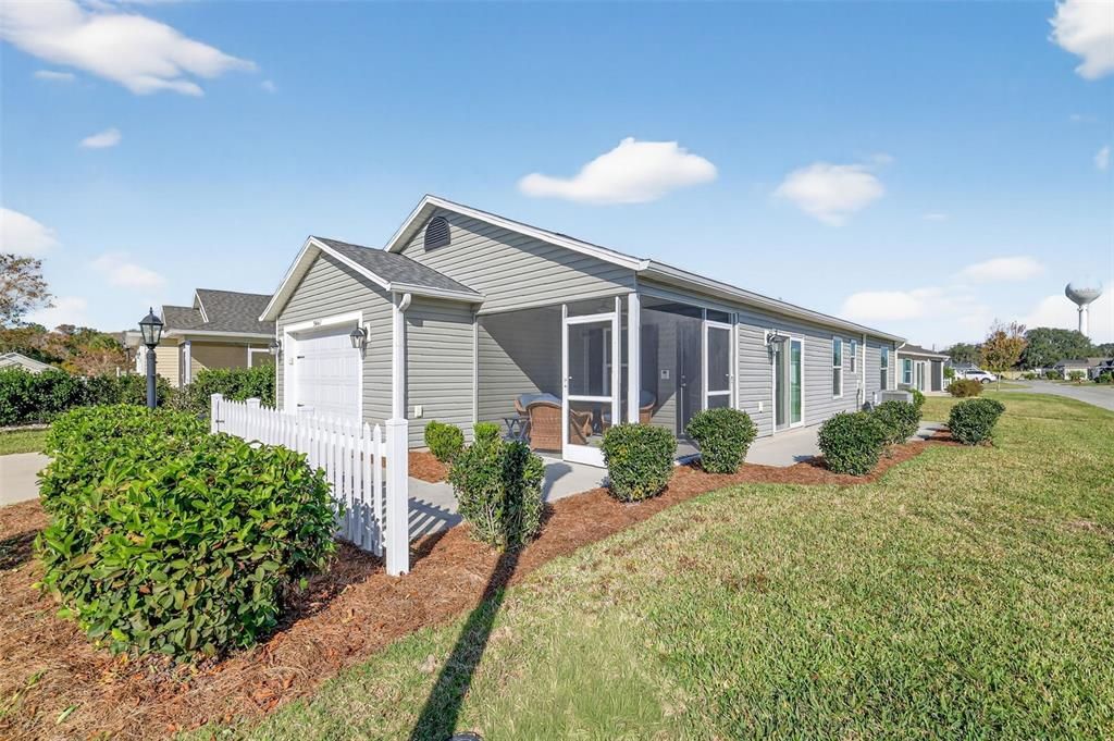 На продажу: $285,000 (2 спален, 2 ванн, 1240 Квадратных фут)