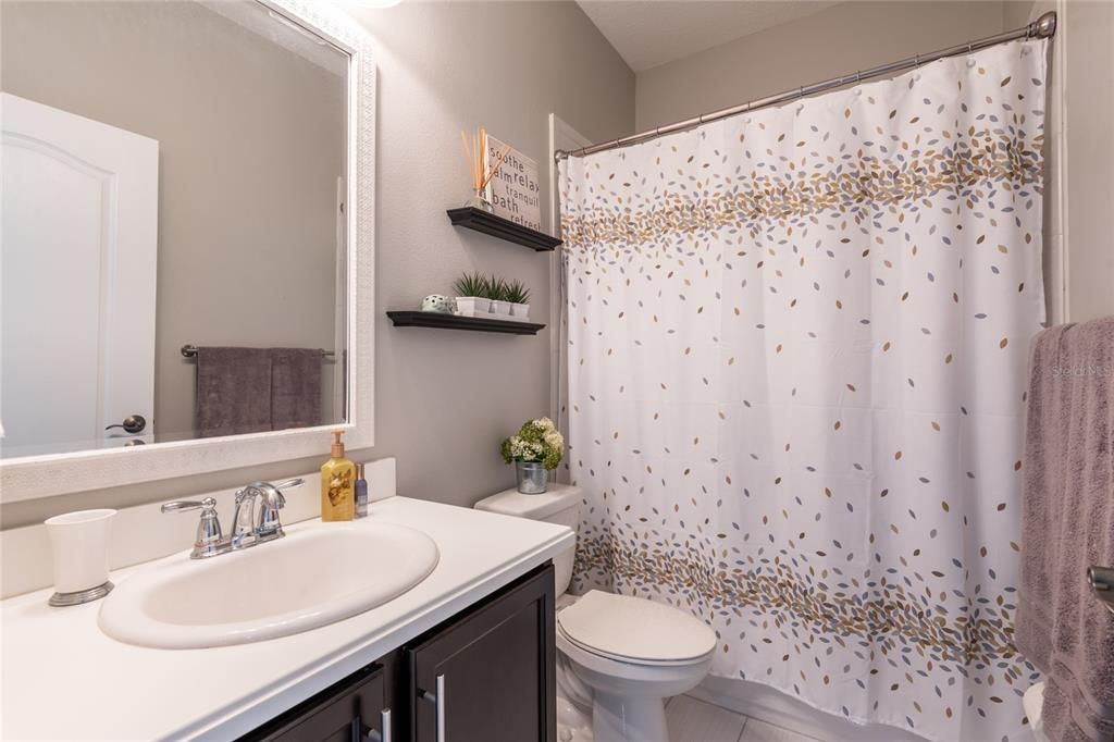 待售: $700,000 (4 贝兹, 3 浴室, 2833 平方英尺)