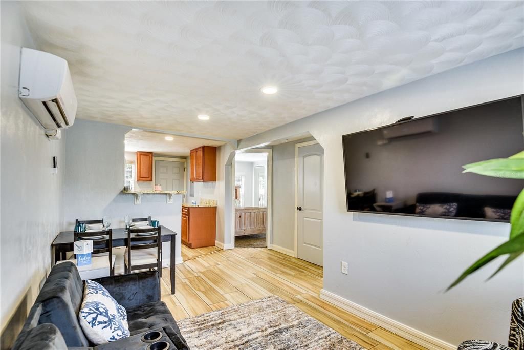 For Sale: $799,000 (7 beds, 0 baths, 2928 Square Feet)