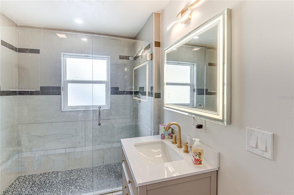 For Sale: $799,000 (7 beds, 0 baths, 2928 Square Feet)