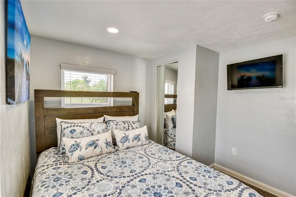 For Sale: $799,000 (7 beds, 0 baths, 2928 Square Feet)