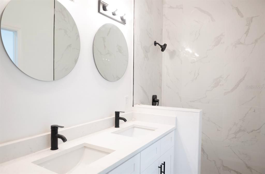 出租: $2,200 (4 贝兹, 2 浴室, 2012 平方英尺)