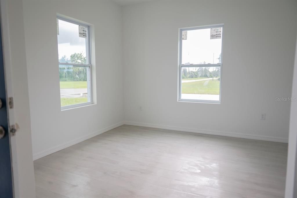 出租: $2,200 (4 贝兹, 2 浴室, 2012 平方英尺)