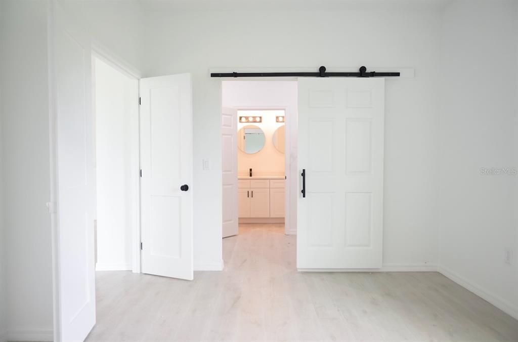 出租: $2,200 (4 贝兹, 2 浴室, 2012 平方英尺)