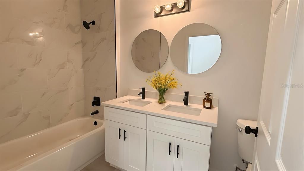 出租: $2,200 (4 贝兹, 2 浴室, 2012 平方英尺)