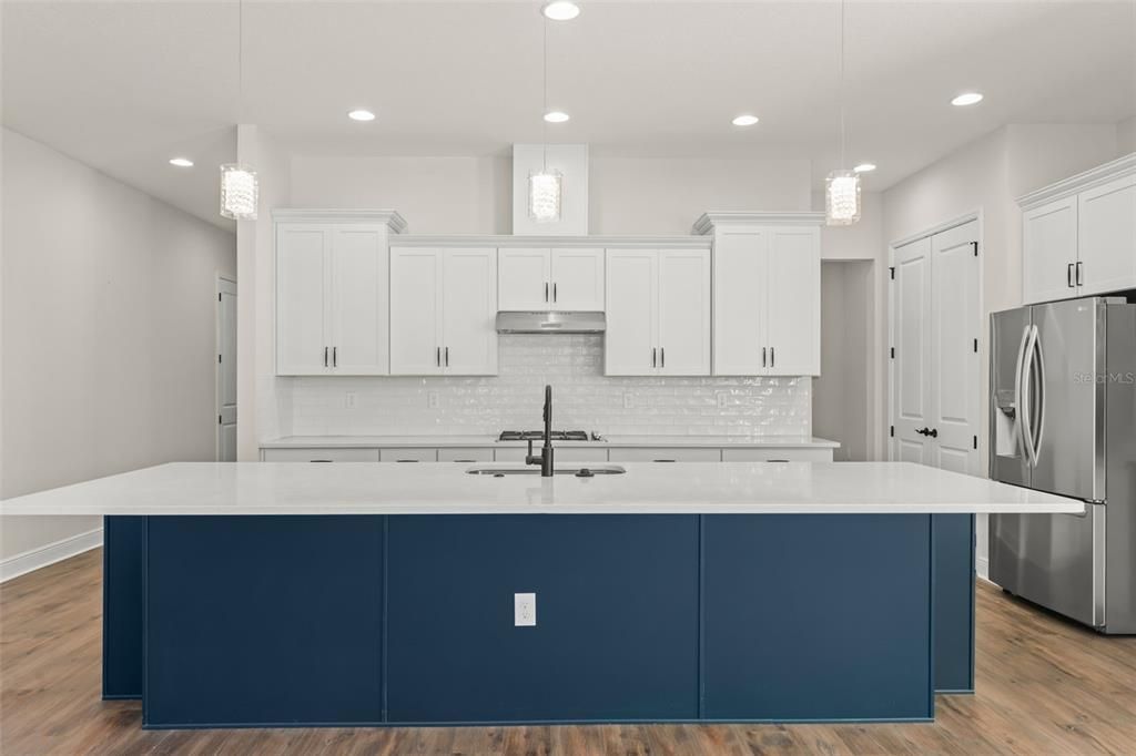 For Sale: $490,000 (3 beds, 2 baths, 2066 Square Feet)