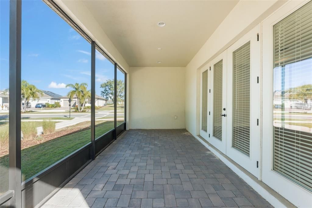 For Sale: $490,000 (3 beds, 2 baths, 2066 Square Feet)